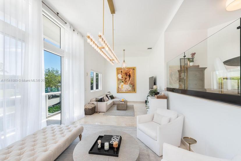 Picture of 400 Alton Rd # 1A, Miami Beach FL 33139