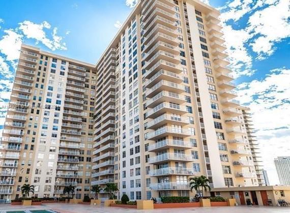 Picture of 231 174Th St # M10, Sunny Isles Beach FL 33160