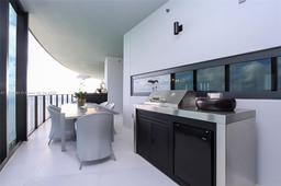 Picture of 18555 Collins Ave # 4605, Sunny Isles Beach, FL 33160