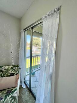 Picture of 2709 Nassau Bnd # G2, Coconut Creek, FL 33066
