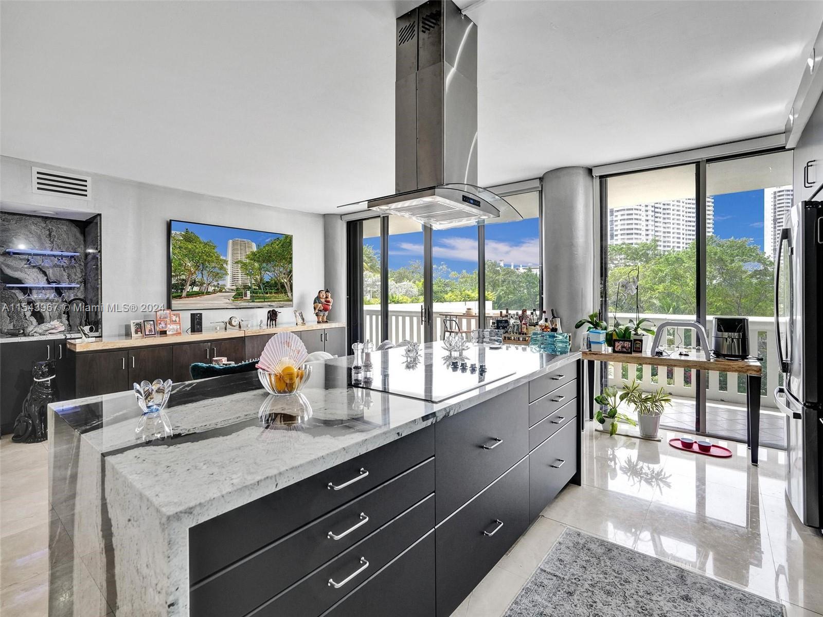 Picture of 3000 Island Blvd # 402, Aventura, FL 33160