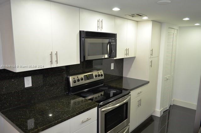 Picture of 290 174Th St # M10, Sunny Isles Beach, FL 33160