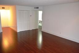 Picture of 290 174Th St # M10, Sunny Isles Beach, FL 33160