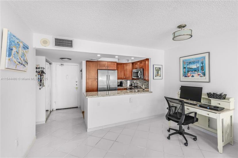 Picture of 345 Ocean Dr # 411, Miami Beach FL 33139