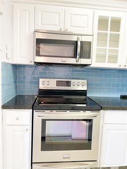 Picture of 10373 N Kendall Dr # H6, Miami, FL 33176