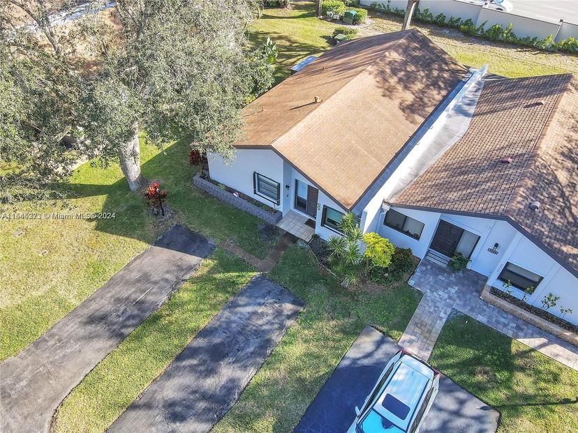 Picture of 3926 S Arelia Dr S # 3926, Delray Beach FL 33445
