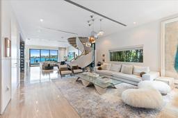 Picture of 401 E Rivo Alto Dr, Miami Beach, FL 33139