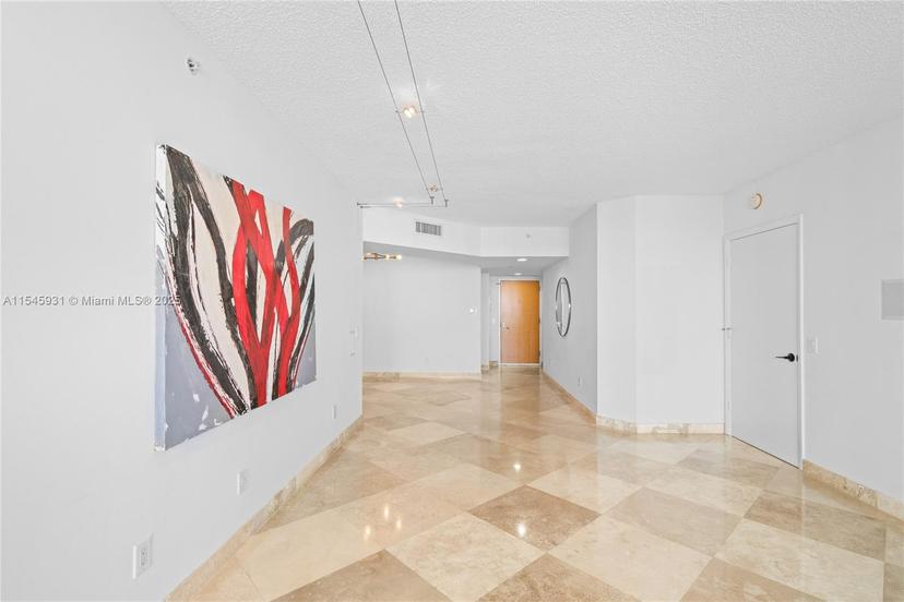 Picture of 21055 Yacht Club Dr # 2104, Aventura FL 33180