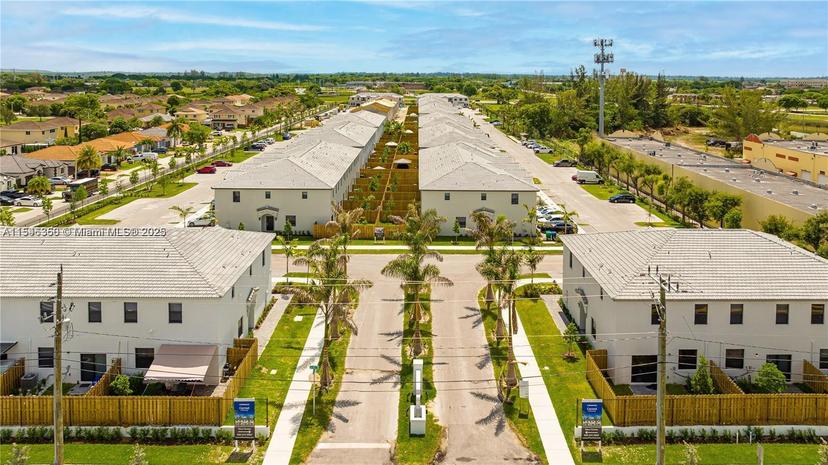 Picture of 13001 SW 286Th Way # 13001, Homestead FL 33033