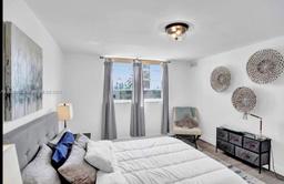 Picture of 1990 Marseille Dr # 507, Miami Beach, FL 33141