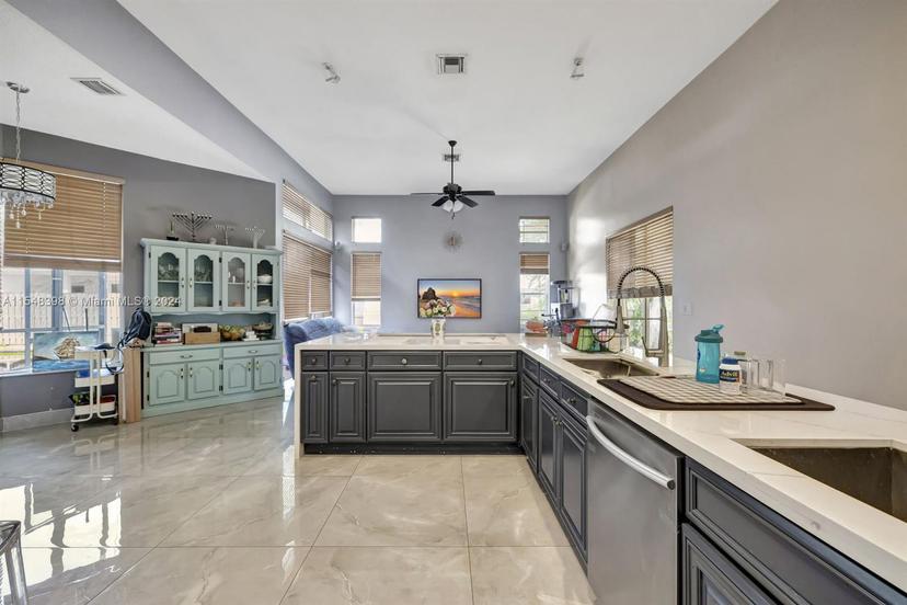 Picture of 4866 NW 67Th Ave, Lauderhill FL 33319
