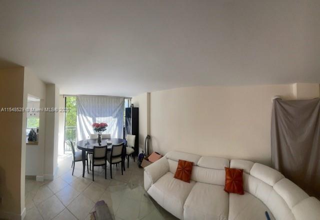 Picture of 16919 N Bay Rd # 414, Sunny Isles Beach FL 33160
