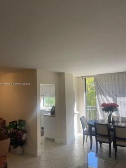 Picture of 16919 N Bay Rd # 414, Sunny Isles Beach, FL 33160