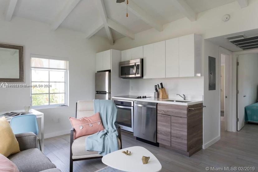 Picture of 1450 Meridian Ave # 201, Miami Beach FL 33139