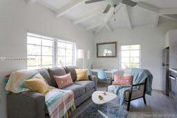 Picture of 1450 Meridian Ave # 201, Miami Beach, FL 33139
