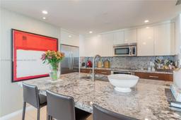 Picture of 7935 East Dr # 901, North Bay Village, FL 33141