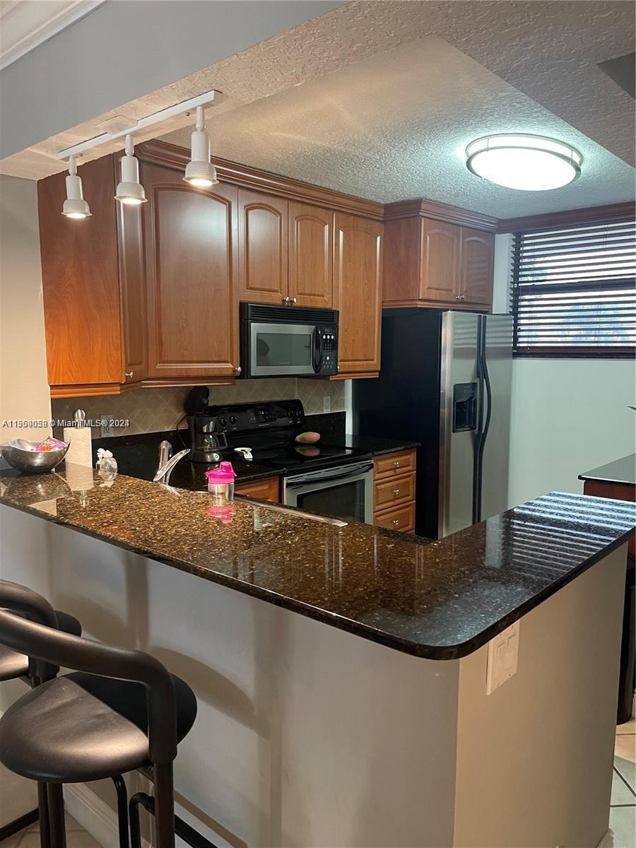Picture of 110 Lake Emerald Dr # 203, Oakland Park, FL 33309