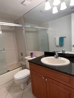 Picture of 110 Lake Emerald Dr # 203, Oakland Park, FL 33309