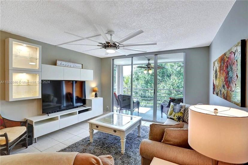 Picture of 4899 NW 26Th Ct # 450, Lauderdale Lakes FL 33313