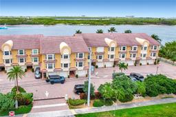 Picture of 4234 N Ocean Dr, Hollywood, FL 33019