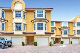 Picture of 4234 N Ocean Dr, Hollywood, FL 33019