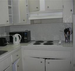 Picture of 400 Kings Point Dr # 302, Sunny Isles Beach, FL 33160