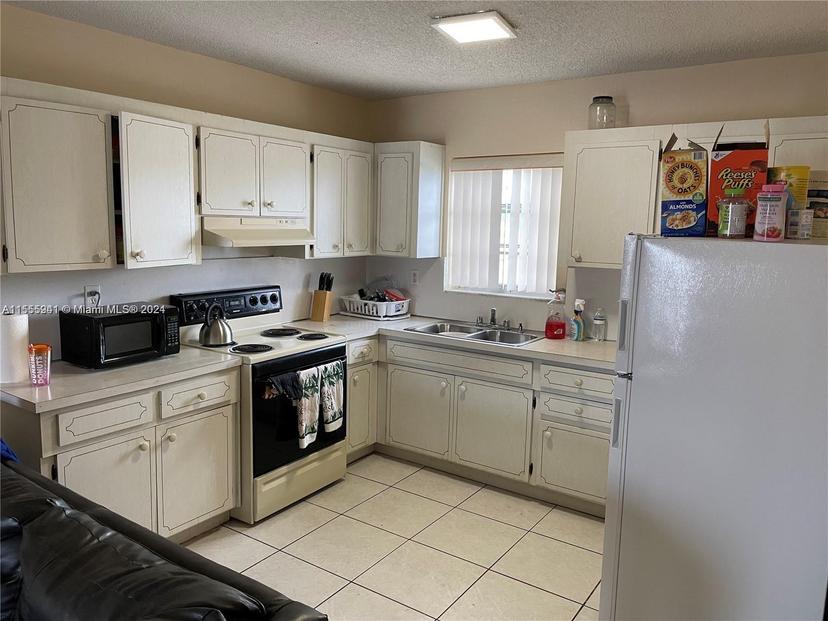Picture of 1825 Cleveland St # 14, Hollywood FL 33020