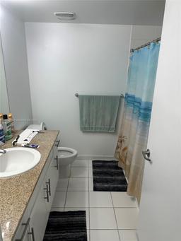 Picture of 1871 NW S River Dr # 1402, Miami, FL 33125