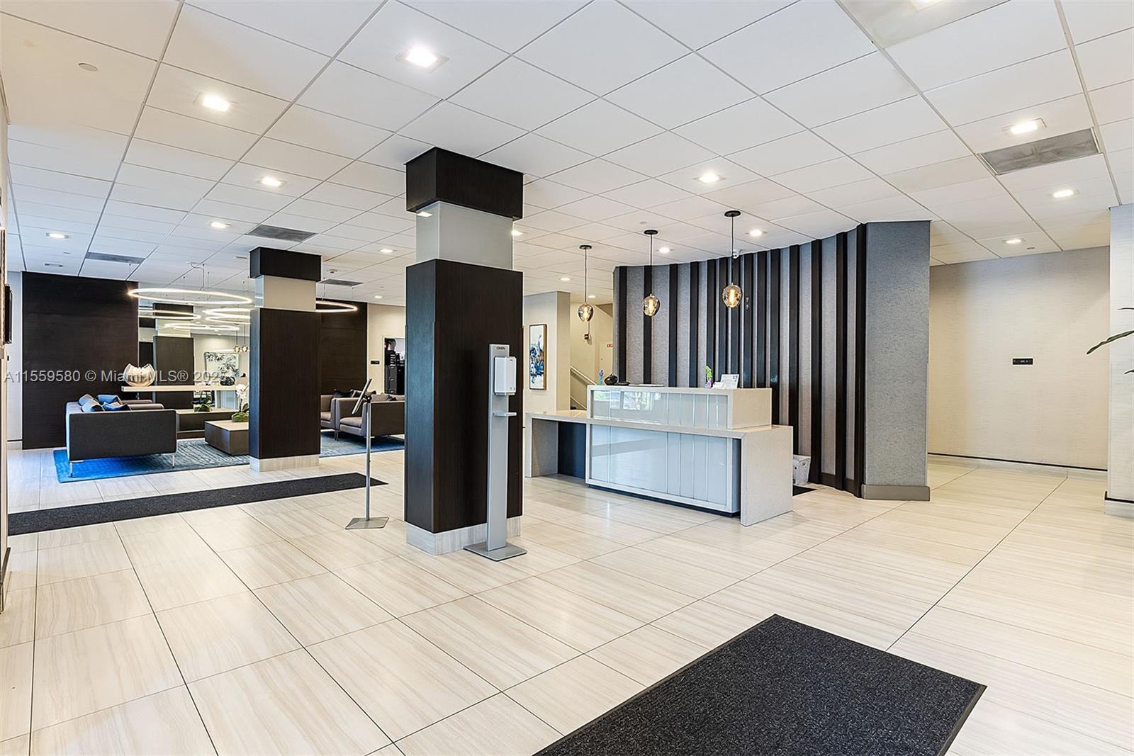 Picture of 90 Edgewater Dr # 404, Coral Gables, FL 33133