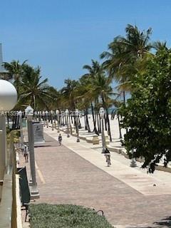 Picture of 901 S Surf Rd # 504, Hollywood, FL 33019