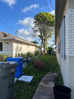 Picture of 5432 SW 18Th St, West Park, FL 33023