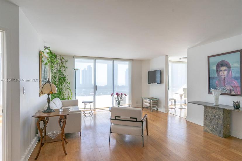 Picture of 19101 Mystic Pointe Dr # 1411, Aventura FL 33180