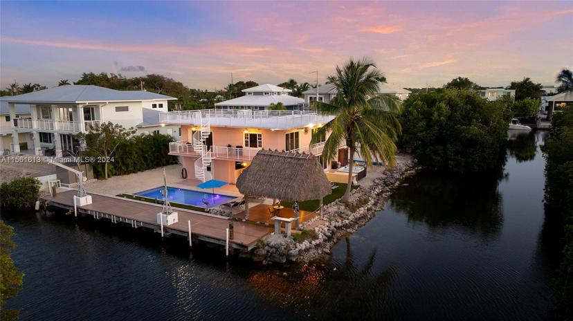 Picture of 122 Pelican Rd, Other City - In The State Of Florida FL 33070