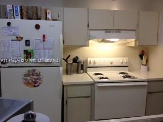 Picture of 8160 Geneva Ct # 206, Doral FL 33166