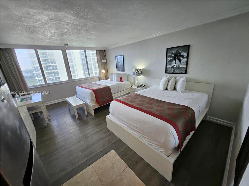 Picture of 19201 Collins Ave # 728, Sunny Isles Beach FL 33160