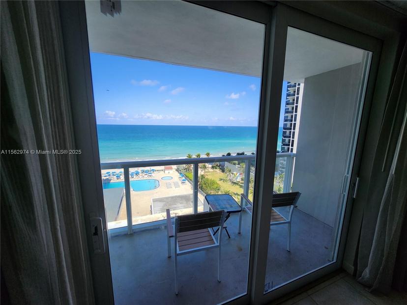 Picture of 19201 Collins Ave # 846, Sunny Isles Beach FL 33160