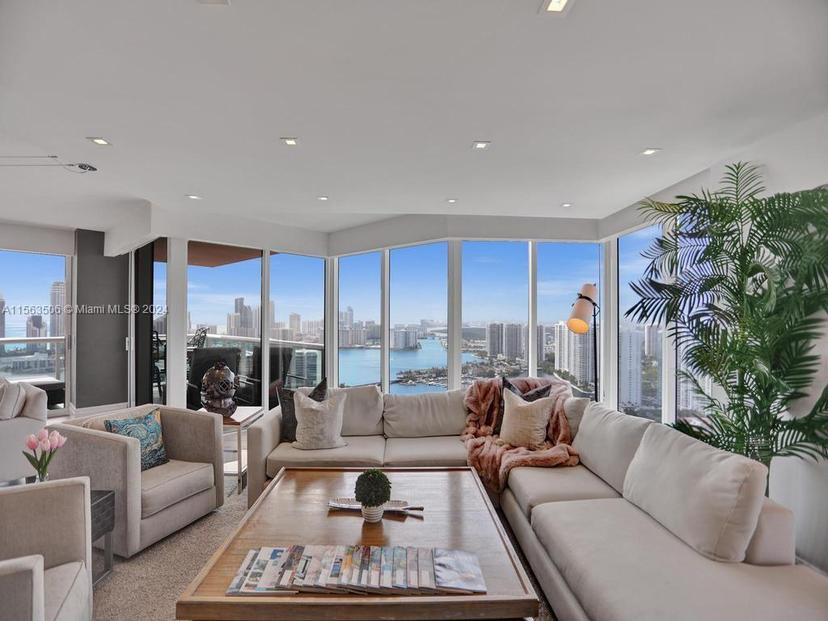 Picture of 3370 Hidden Bay Dr # 3800, Aventura FL 33180