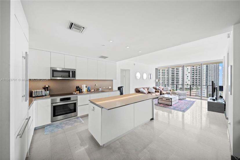 Picture of 68 SE 6Th St # 1007, Miami FL 33131