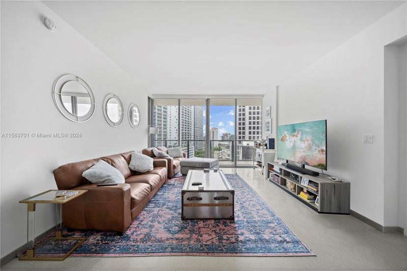 Picture of 68 SE 6Th St # 1007, Miami FL 33131