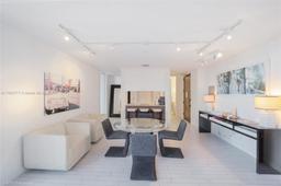 Picture of 2201 E Collins Ave # 431, Miami Beach, FL 33139