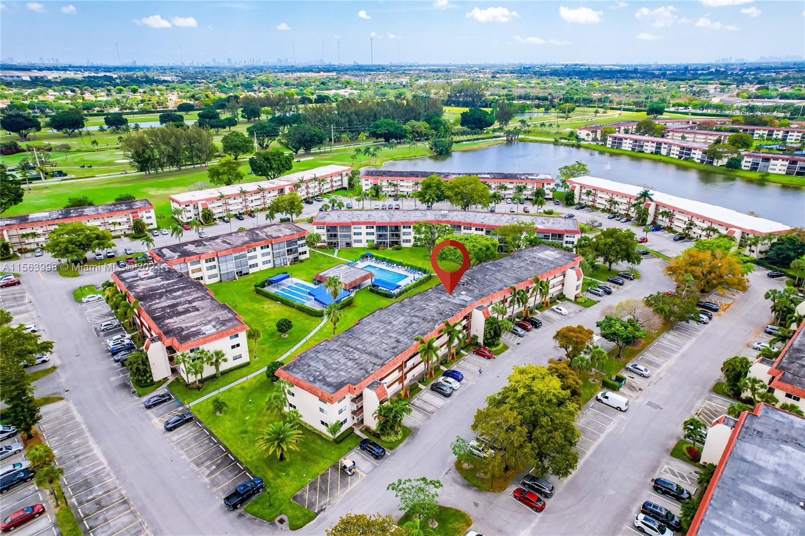 Picture of 9800 N Hollybrook Lake Dr # 202, Pembroke Pines, FL 33025