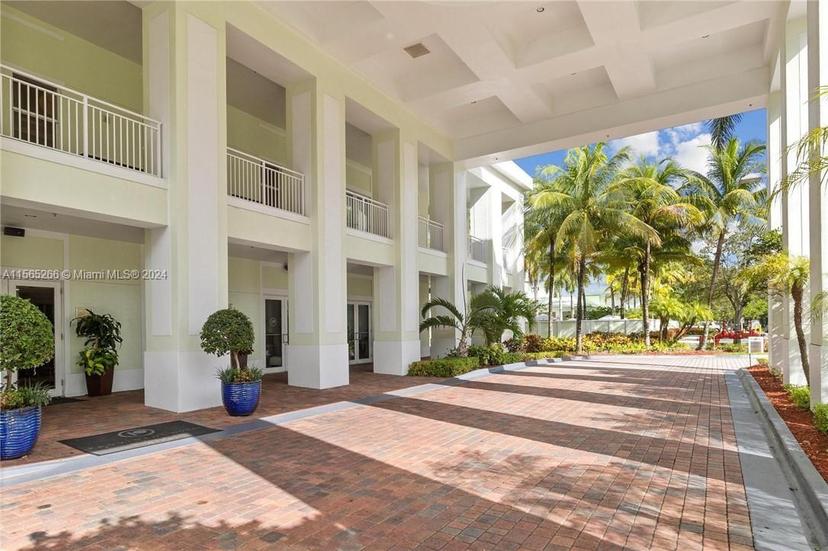 Picture of 5300 NW 87Th Ave # 910, Doral FL 33178