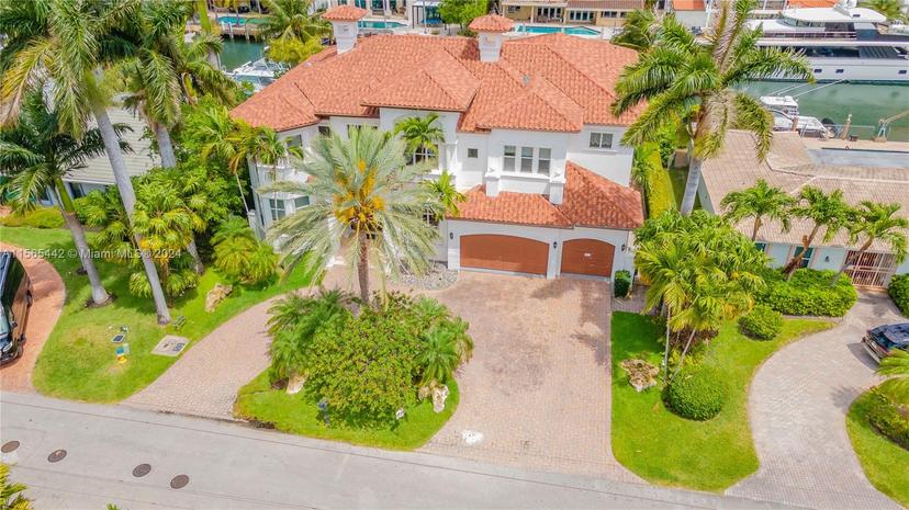 Picture of 3401 NE 170 St, North Miami Beach FL 33160