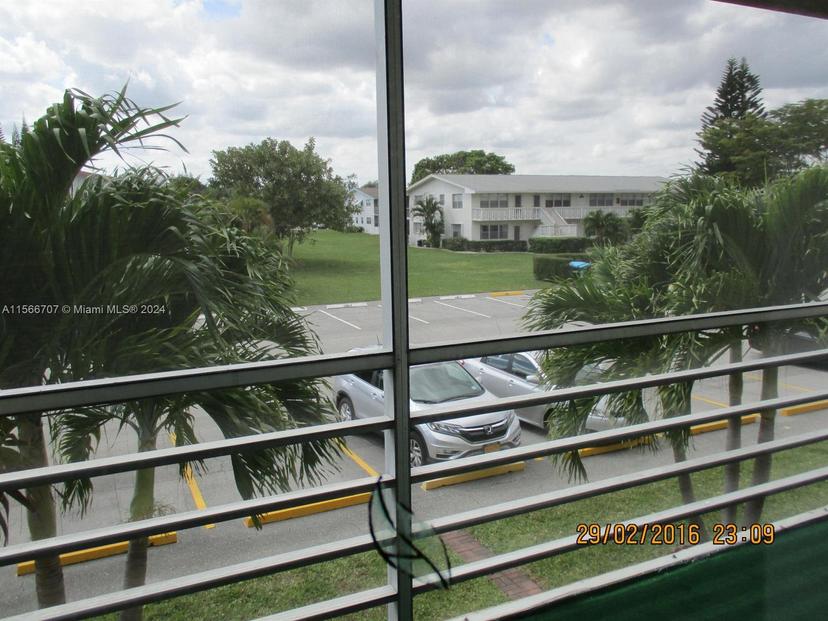 Picture of 134 Camden # F, West Palm Beach FL 33417