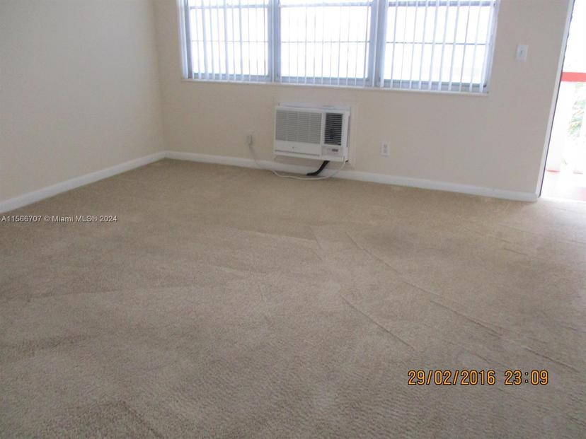 Picture of 134 Camden # F, West Palm Beach FL 33417