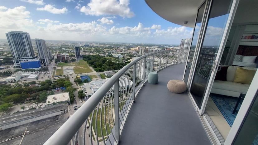 Picture of 1750 N Bayshore Dr # 3814, Miami FL 33132