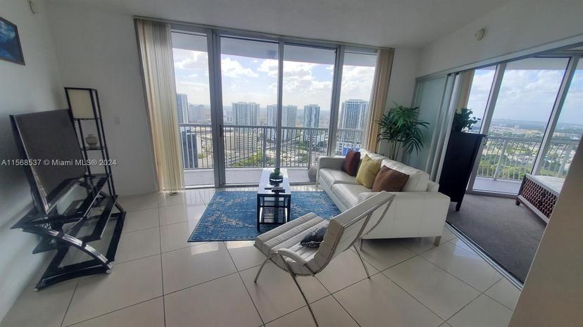 Picture of 1750 N Bayshore Dr # 3814, Miami FL 33132