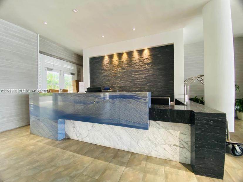 Picture of 800 West Ave # 905, Miami Beach FL 33139