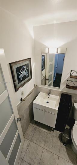 Picture of 842 Meridian Ave # 3D, Miami Beach, FL 33139