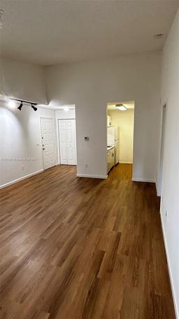 Picture of 4401 W Mcnab Rd # 31, Pompano Beach, FL 33069
